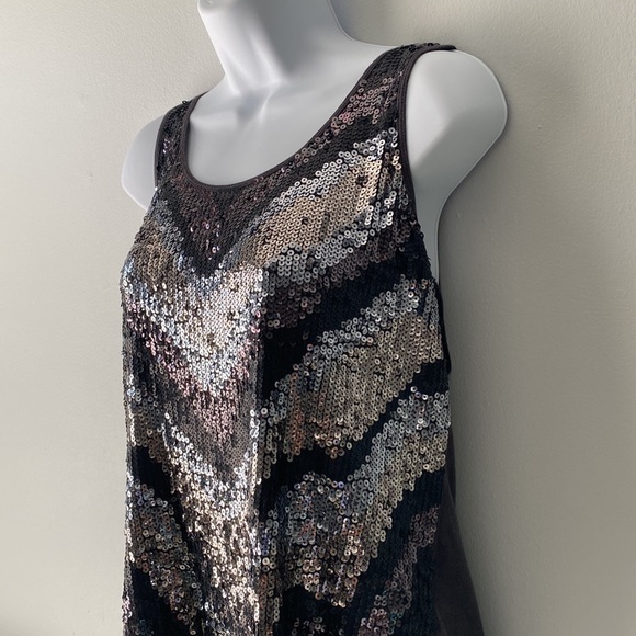 ⚡️Last days! Express Womens Black Sequin Tank Top Size M - Picture 4 of 8